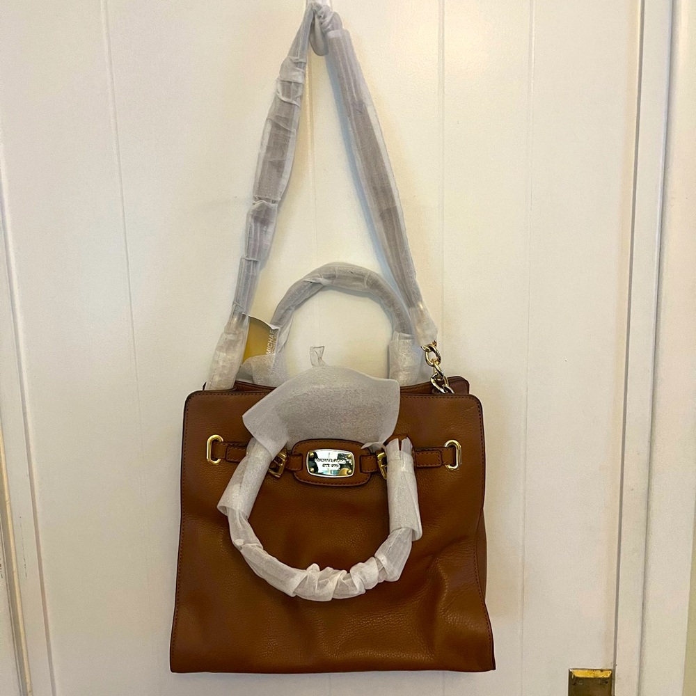 NWT | Michael Kors Hamilton Luggage Large NS Leather Tote!!! - Picture 2 of 9